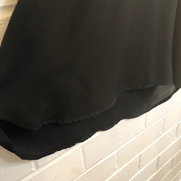 🌞 Black Detail Tank - Picture 2 of 9